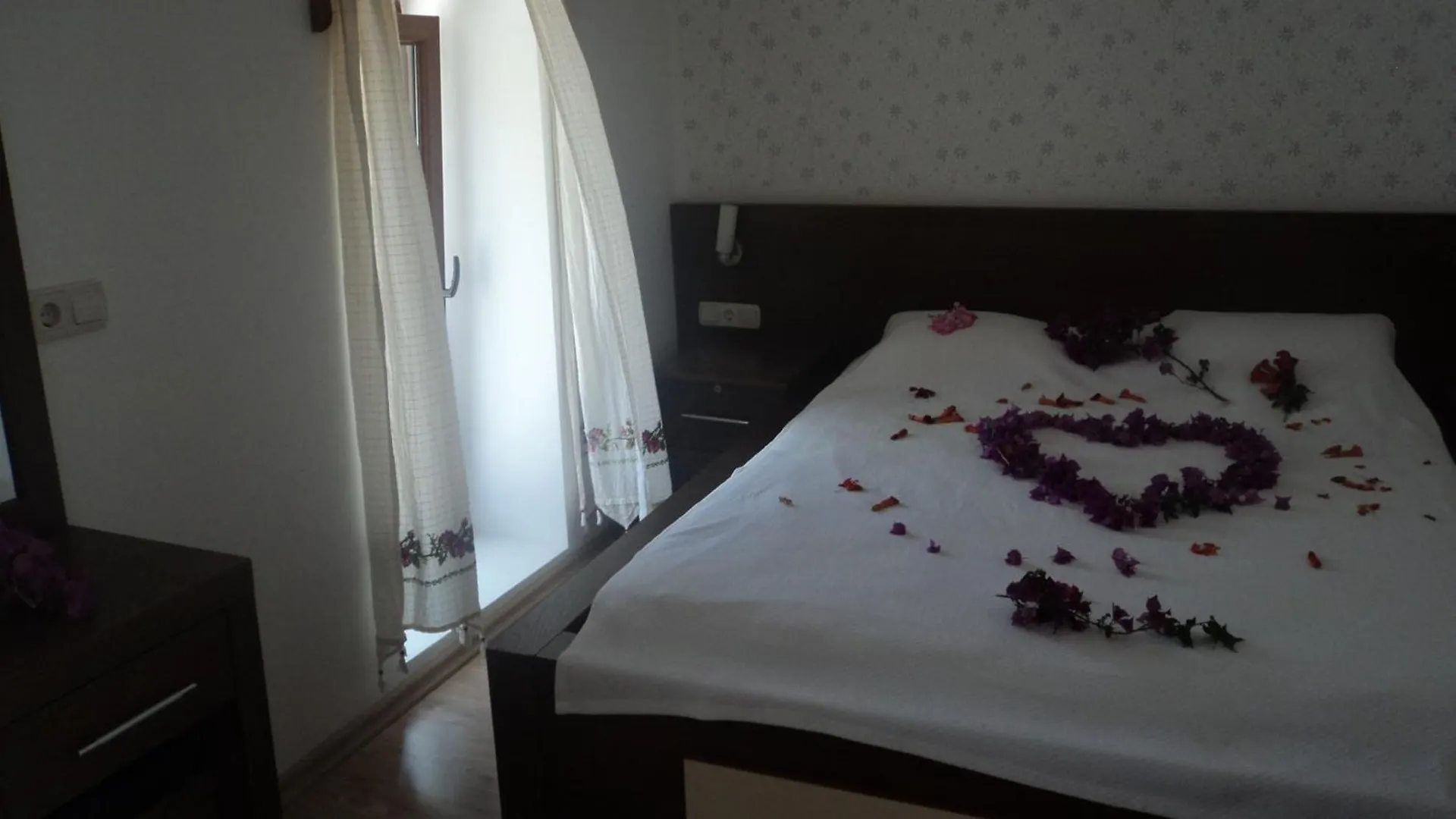 Couette-café Gunisigi Hotel Türkbükü