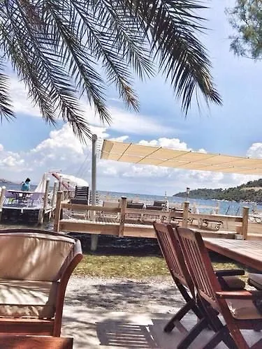 Gunisigi Hotel Türkbükü Couette-café